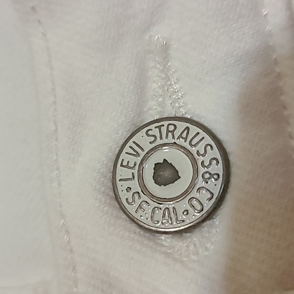 White 505 Straight Levi jeans, 29 in waistline, size 8-10 - Picture 2 of 10